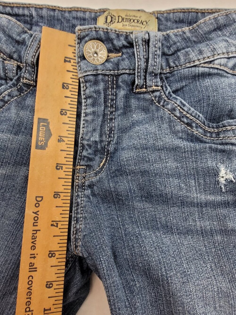 Democracy Jean Capris Women's 4 Blue Distressed Embellished Pockets Stretch - Picture 7 of 13